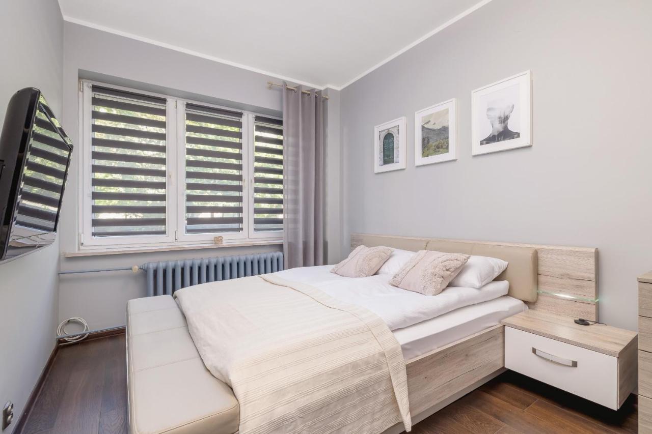Stylish Korfantego Apartment Next To Spodek By Noclegi Renters Катовіце Екстер'єр фото