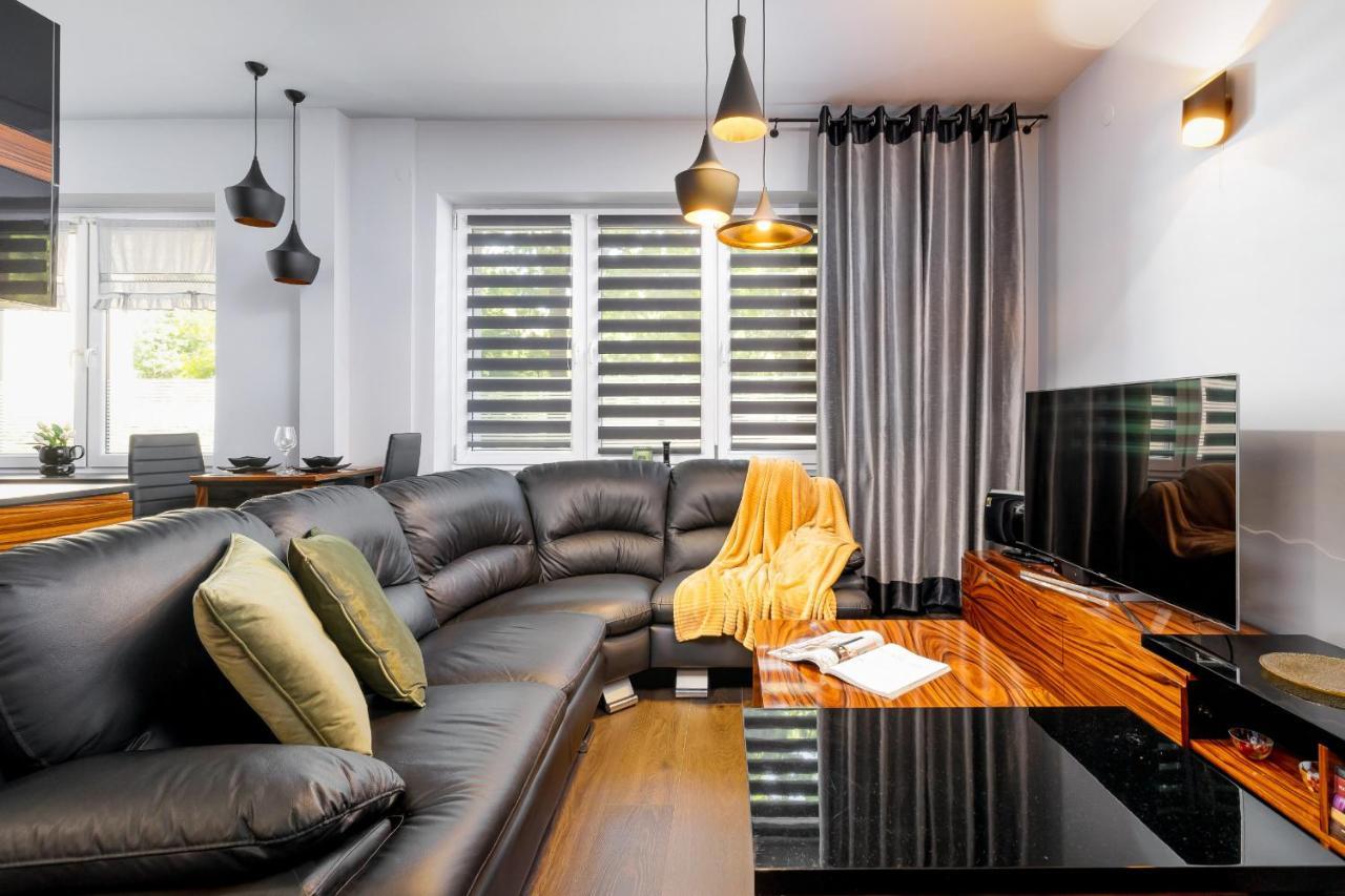 Stylish Korfantego Apartment Next To Spodek By Noclegi Renters Катовіце Екстер'єр фото
