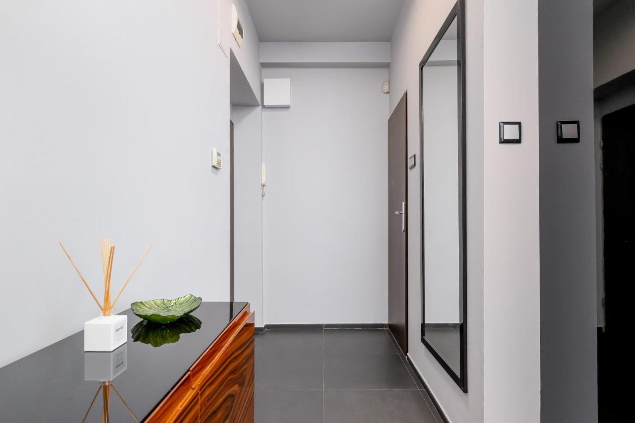 Stylish Korfantego Apartment Next To Spodek By Noclegi Renters Катовіце Екстер'єр фото